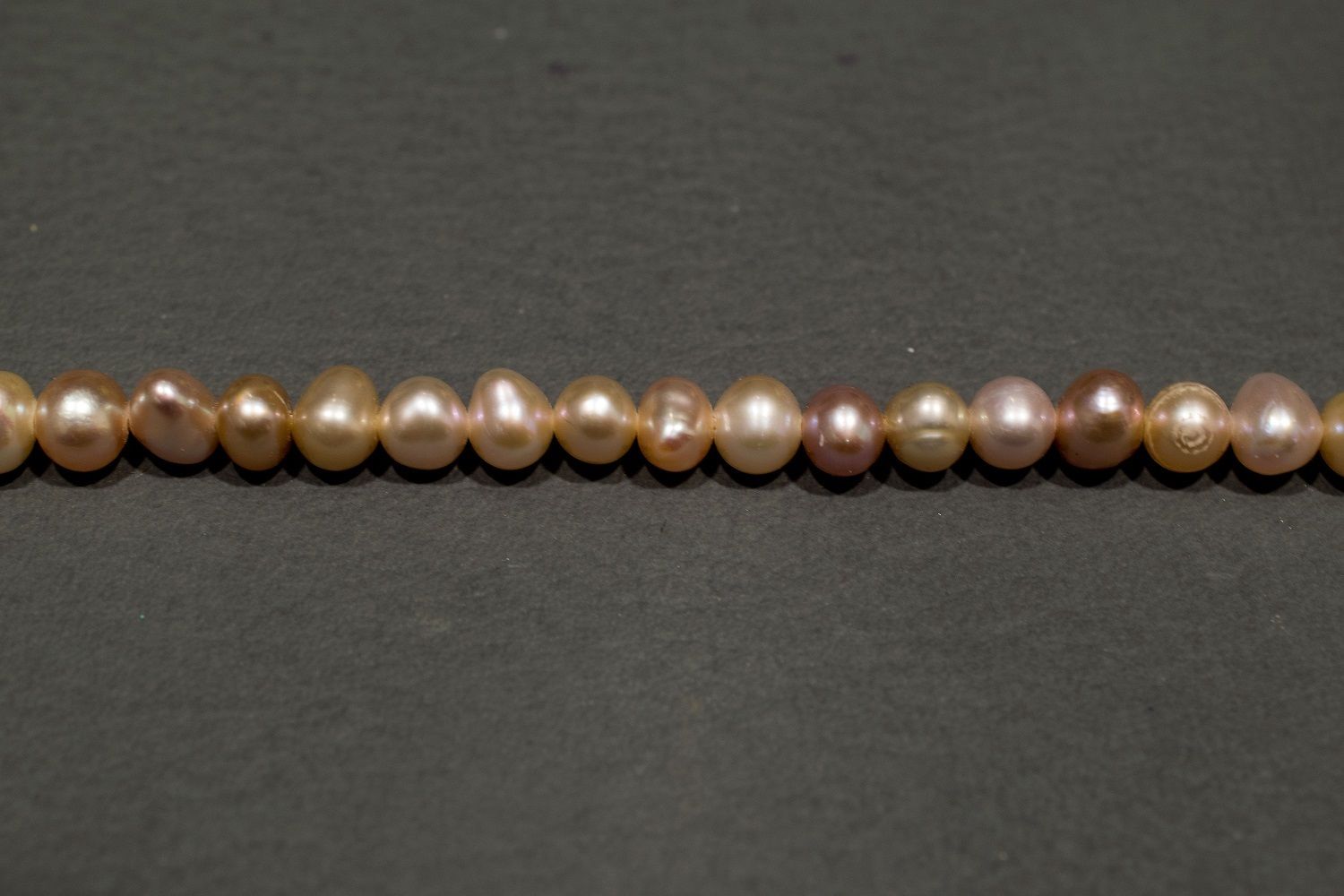 Perlenstrang Rosé Naturfarbe rund mit hohem Lüster in 5mm